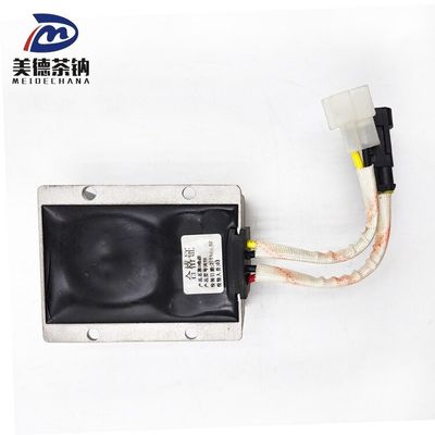 Alimentação automotriz essencial 12V 20A DC Converter Inverter com tomada